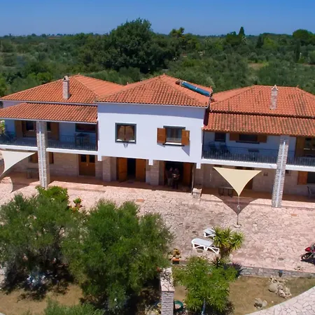 Aldeamento Turístico Terra Ionian *